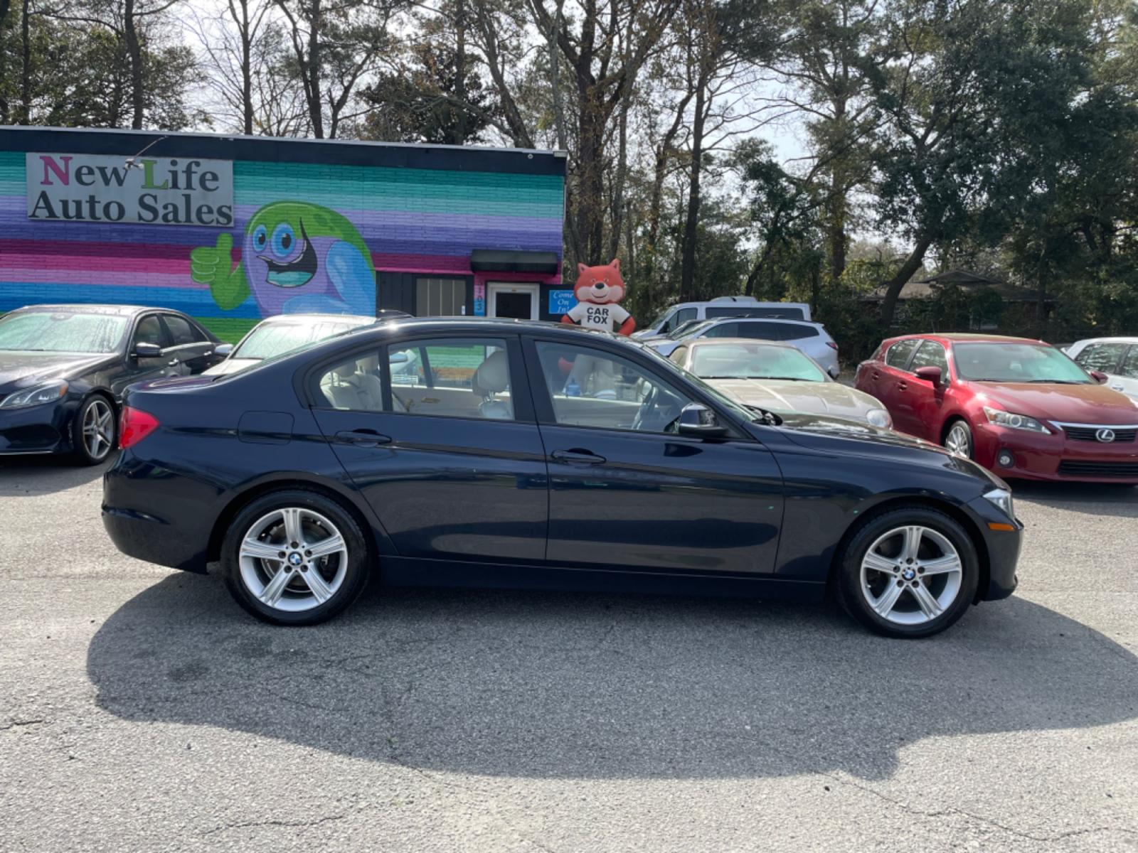 2014 BLUE BMW 3 SERIES 320I XDRIVE (WBA3C3G54EN) with an 2.0L engine, Automatic transmission, located at 5103 Dorchester Rd., Charleston, SC, 29418-5607, (843) 767-1122, 36.245171, -115.228050 - Local Trade-in with Leather, Sunroof, Navigation, CD/AUX/USB, Hands-free Phone, Dual Climate Control, Power Everything (windows, locks, seats, mirrors), Heated, Seats, Push Button Start, Keyless Entry, Alloy Wheels. Clean CarFax (no accidents reported) 101k miles Located at New Life Auto Sales! 202 - Photo #7